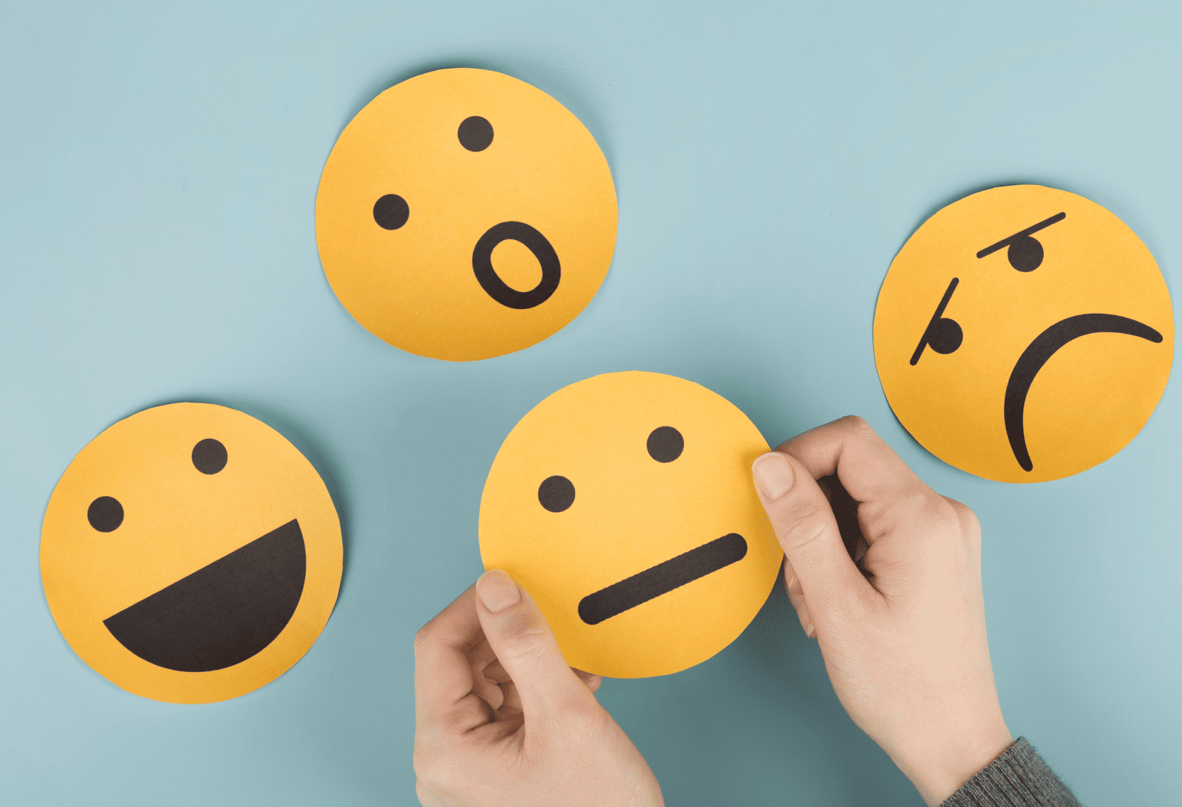 Hiểu cảm xúc để sống hài hòa hơn